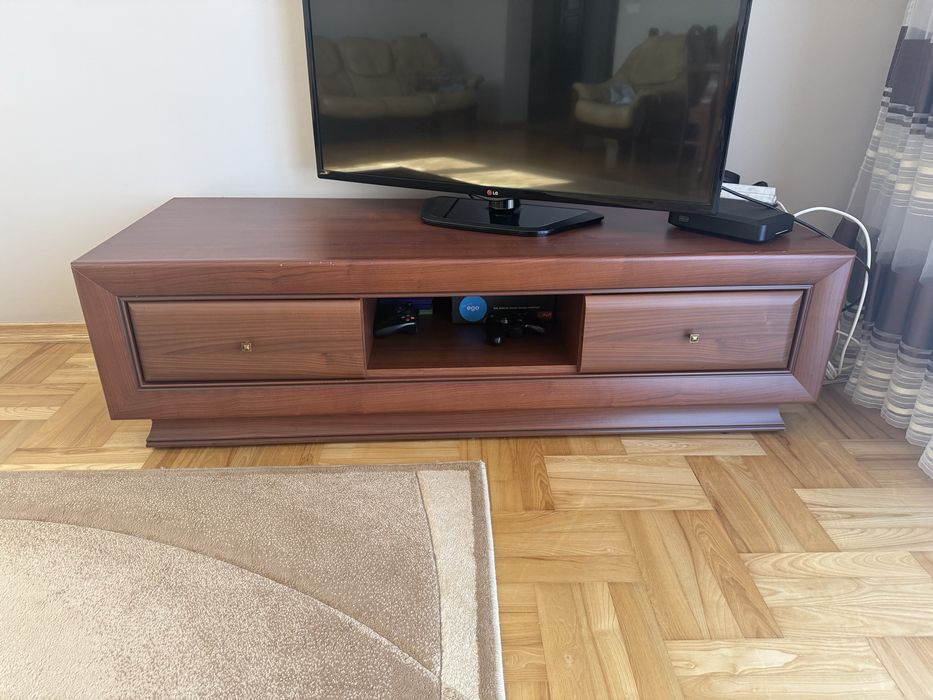 Szafka pod telewizor