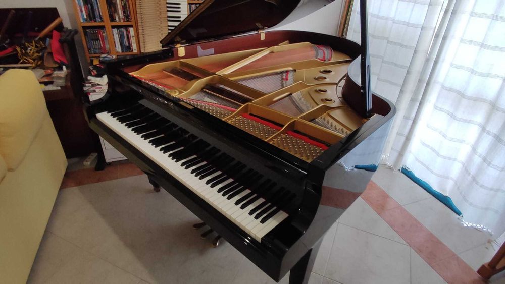 Piano de Cauda Yamaha C5