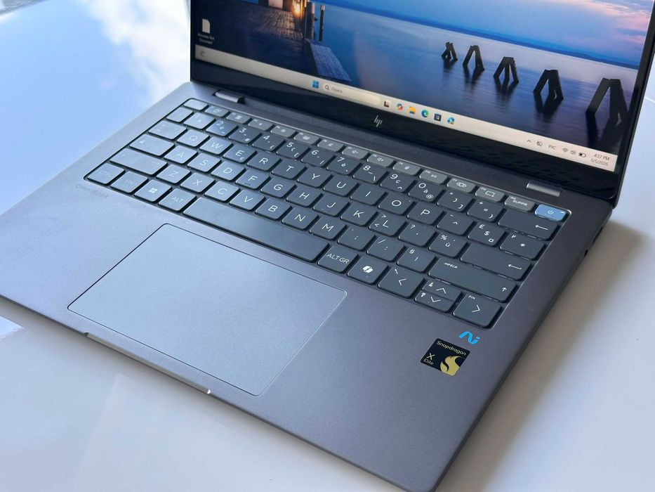 HP OmniBook X 14" 2.2K IPS Snapdragon X Elite (12 ядер) 16 GB LPDDR5 512Gb SSD