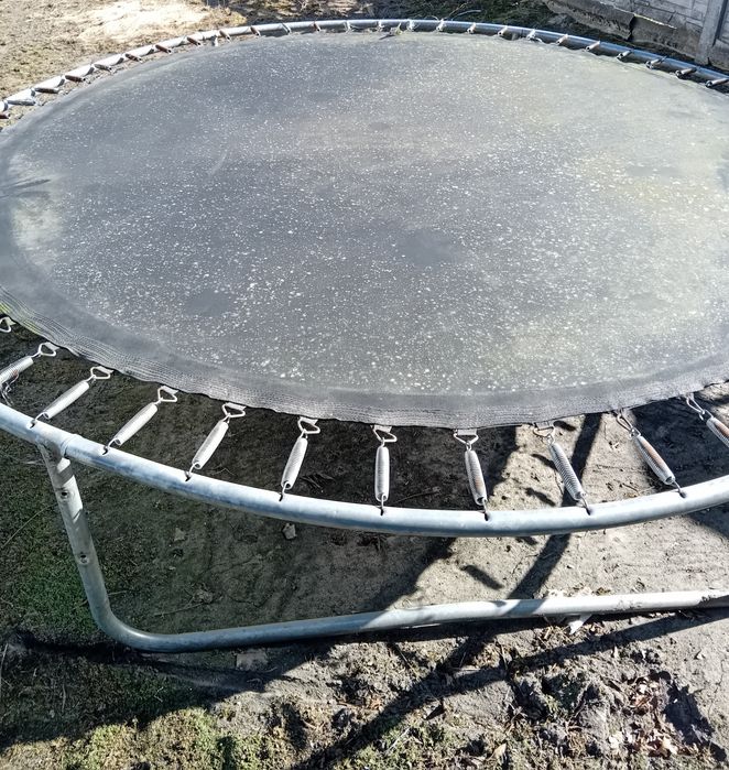 Trampolina oddam