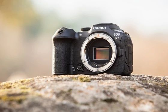 Canon r7 com pouco uso