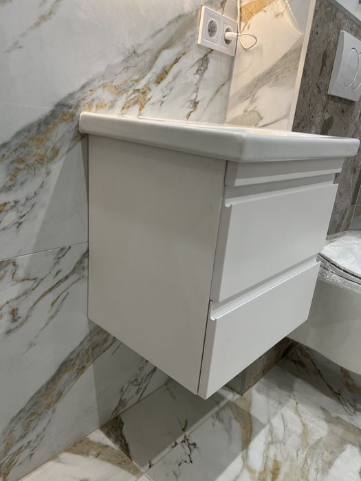 Мийка з тумбою