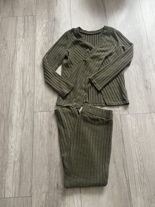 Komplet prążkowany butelkowa zieleń