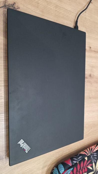 Lenovo ThinkPad T14 – i7 / 32 GB RAM / SSD
