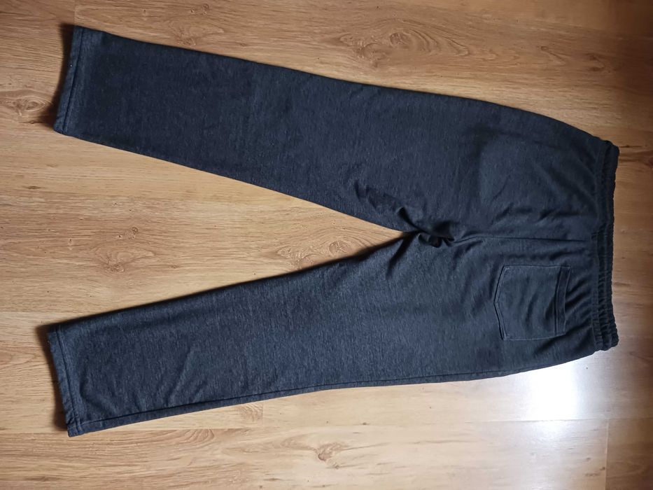 Spodnie dresowe rozmiar M C&A