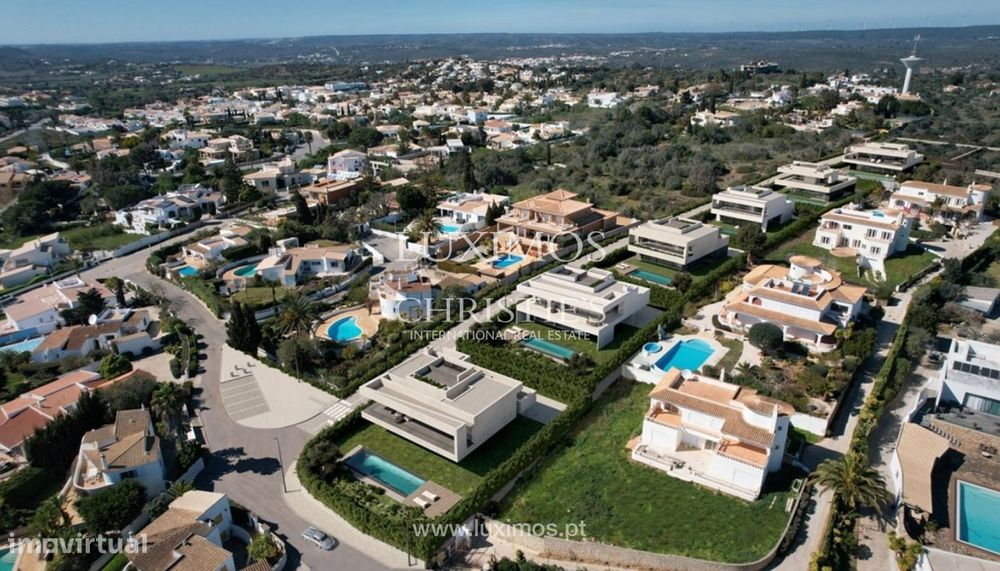 Moderna Moradia chave na mão para venda na Luz, Lagos, Algarve