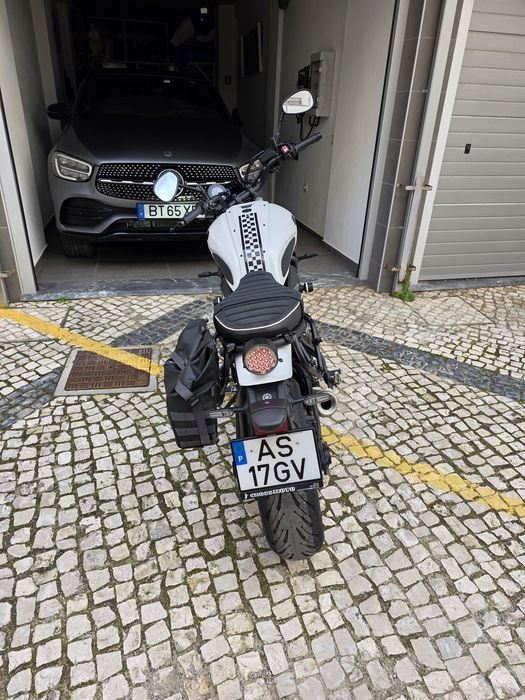 Yamaha XSR 700 Retro