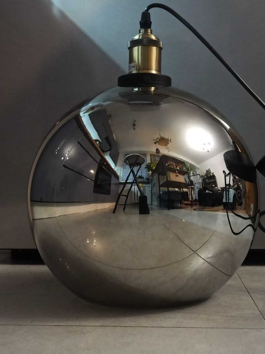 Lampa kula, lustrzane szkło.