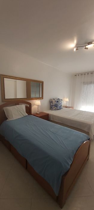 Entrada Abril - Quarto em Monte Abraão