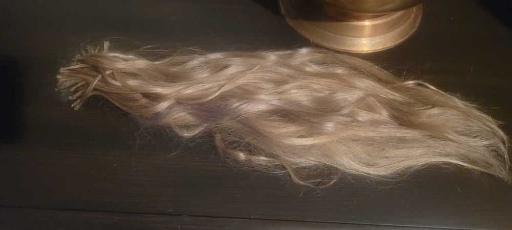 Włosy blond na keratynę