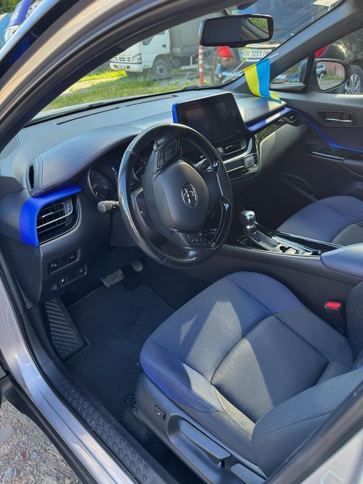 Toyota CH-R (1.2, AWD) 2016