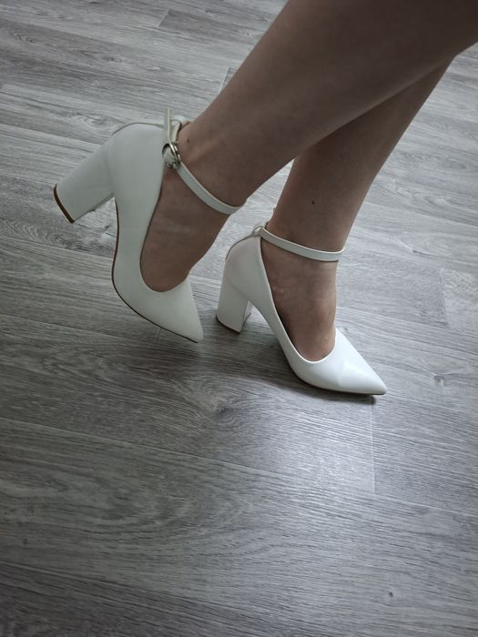 Туфлі жіночі, білі, весільні
