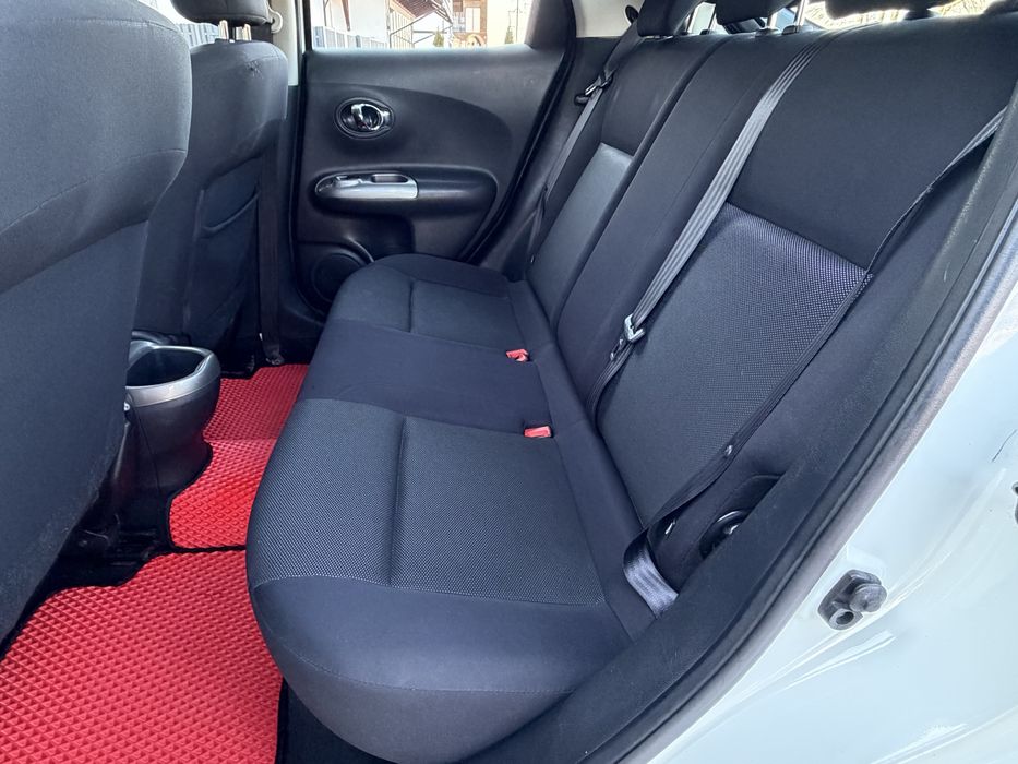 Nissan Juke, 1,6 газ/бенз, АКПП