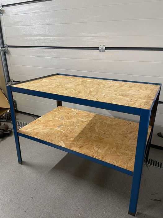 Stół warsztatowy falbanek