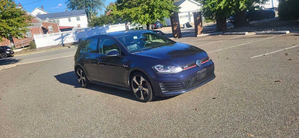 Volkswagen Golf GTI SE      2015