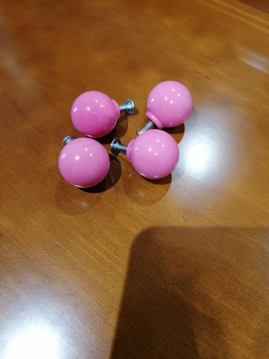 Pink Ball-Shaped Drawer Pulls64752189114883120