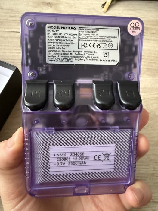 R36S консоль / емулятор / геймпад