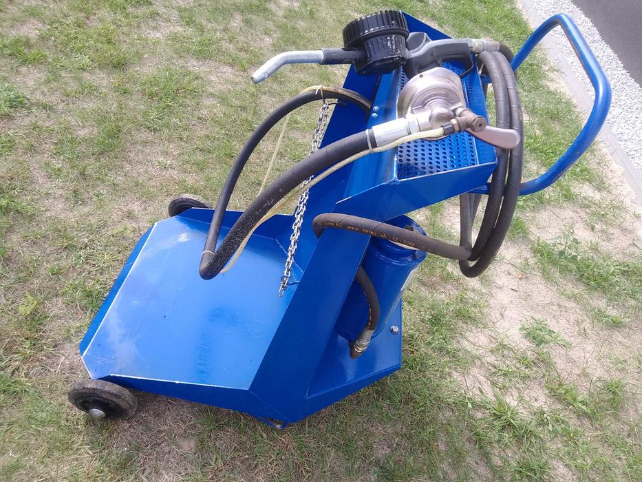 Mobilny system dozowania oleju silnikowego 220L