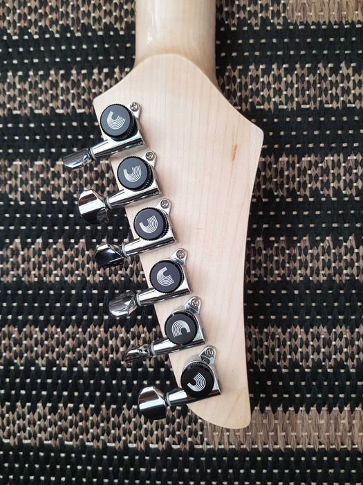 Gitara elektryczna, lutnicza.
