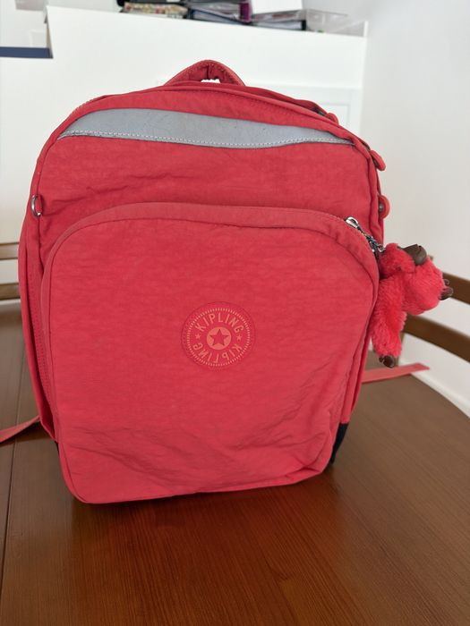 Mochila escolar Kipling (expansivel / com divisórias)