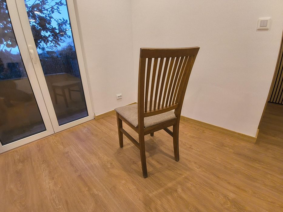 Mesa de jantar madeira c/ 6 cadeiras