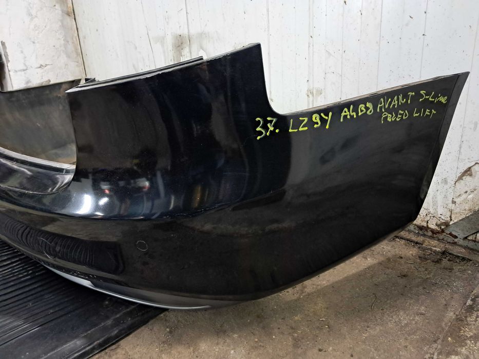 AUDI A4 B8 Avant kombi S-line przed Lift zderzak tył tylny LZ9Y PDC