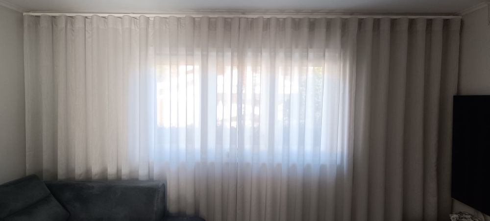 Cortina onda perfeita cinza prateado