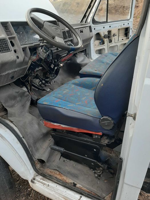 Продам PEUGEOT J5  2004  евакуатор