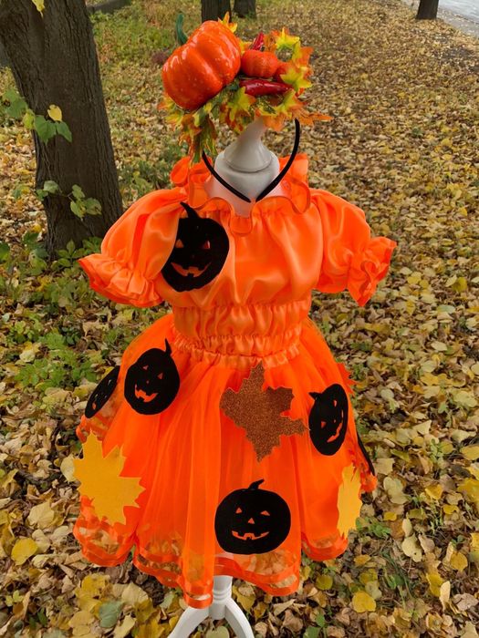 Прокат костюмів