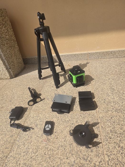 Nível Laser 4D 16 Linhas Verde (Tripé + 2 Baterias + Comando e Acessórios)