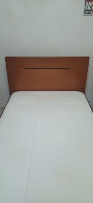 Vendo cama pinho mel