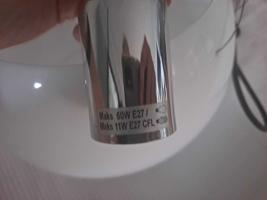 Szklany żyrandol kula biały, klosz, lampa, oświetlenie