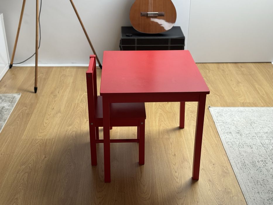 Secretaria e cadeira