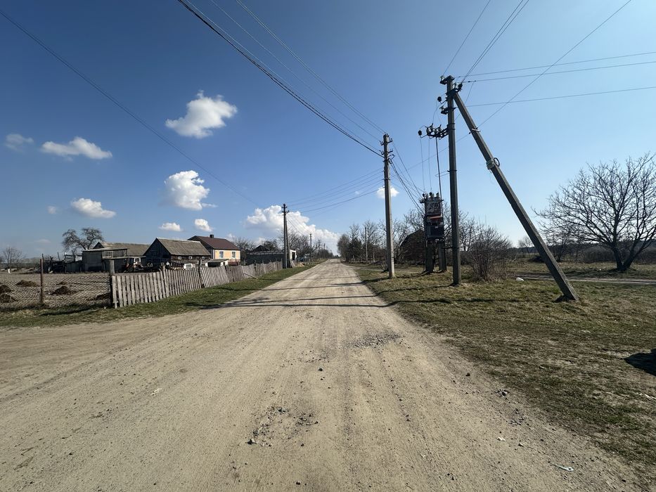 Продам земельну двлянку