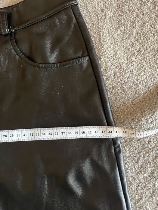 Шкіряні чорні штани