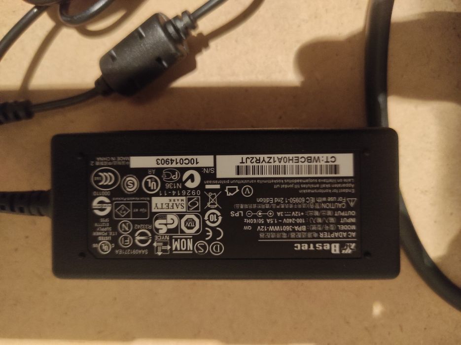 Блоки живлення 12V 3A для нетбуків та побутової техніки