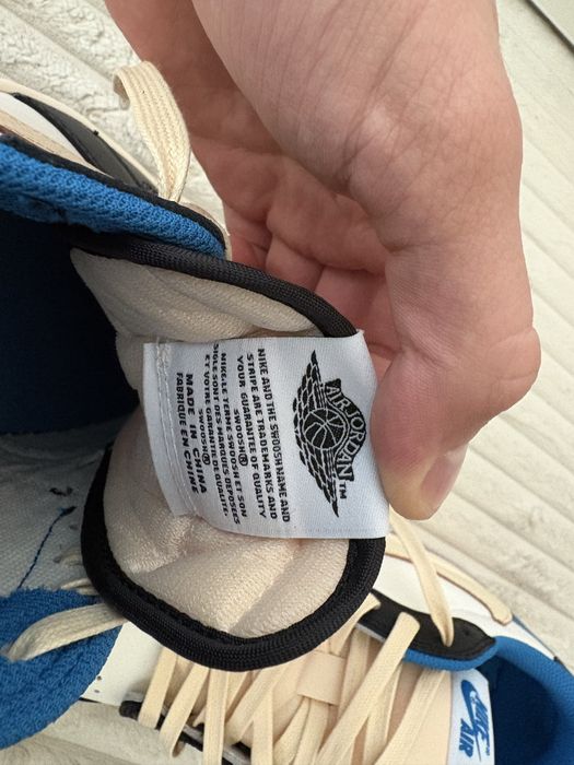 Jordan 1 Low Travis Scott x Fragment
