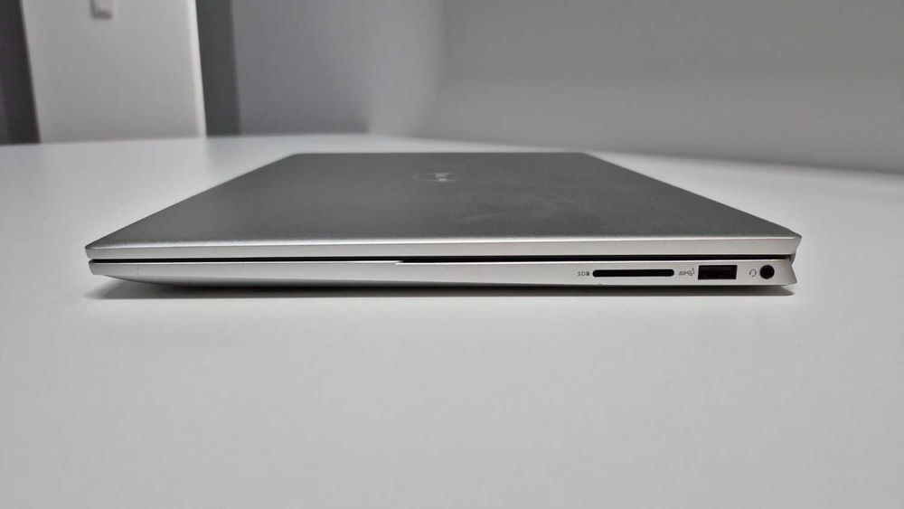 Laptop Dell Inspiron 5420 - Core i7-1255U 14''-FHD 32GB 2TB W11P MX570