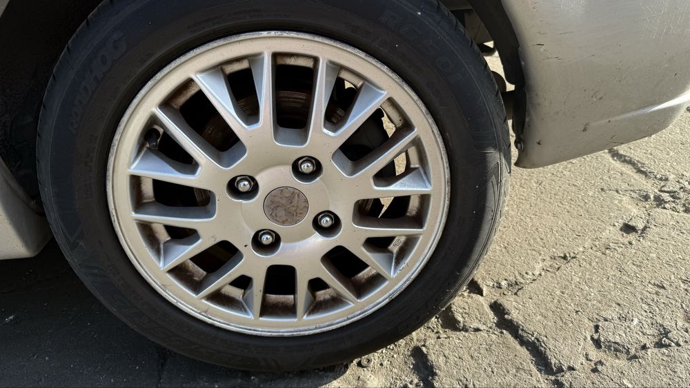 Mitsubishi  space star 1.9 DID Ano 2003 viatura para venda de peças