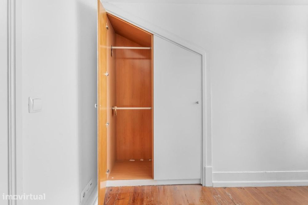 Apartamento T2 + 1 com vista, Estrela, Lisboa