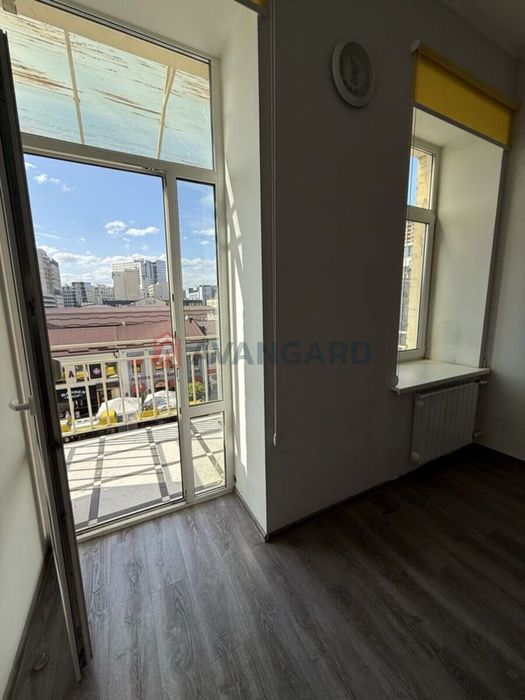 Продам 4к квартиру вул. Антоновича, метро Олімпійська