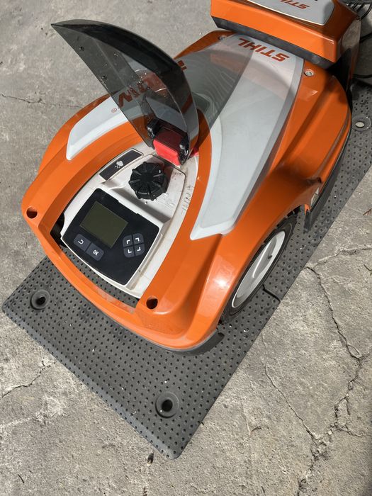 Robot koszący STIHL iMow 422 jak nowy