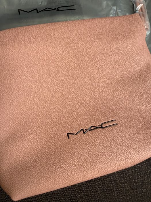 MAC kosmetyczka różowa cometics pouch