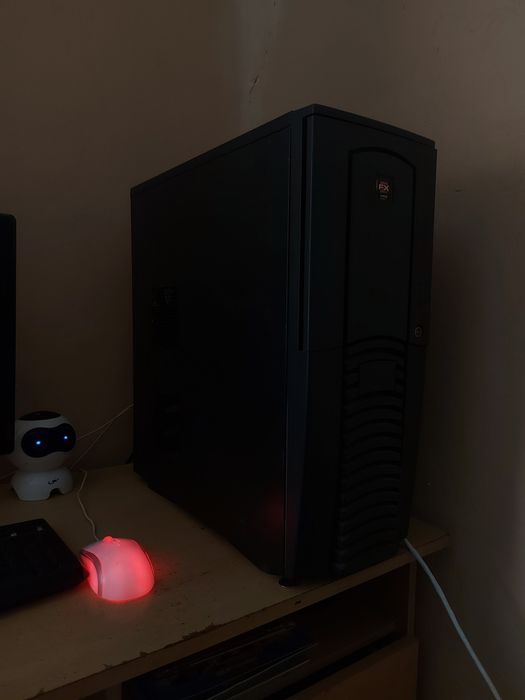 Доброго дня, продам настільний комп'ютер.