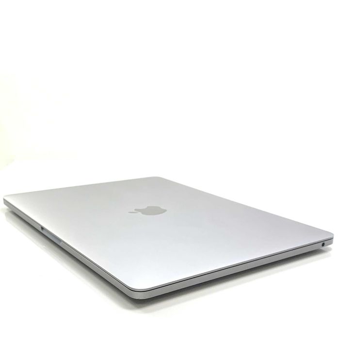 Laptop Apple MacBook Pro 13,3