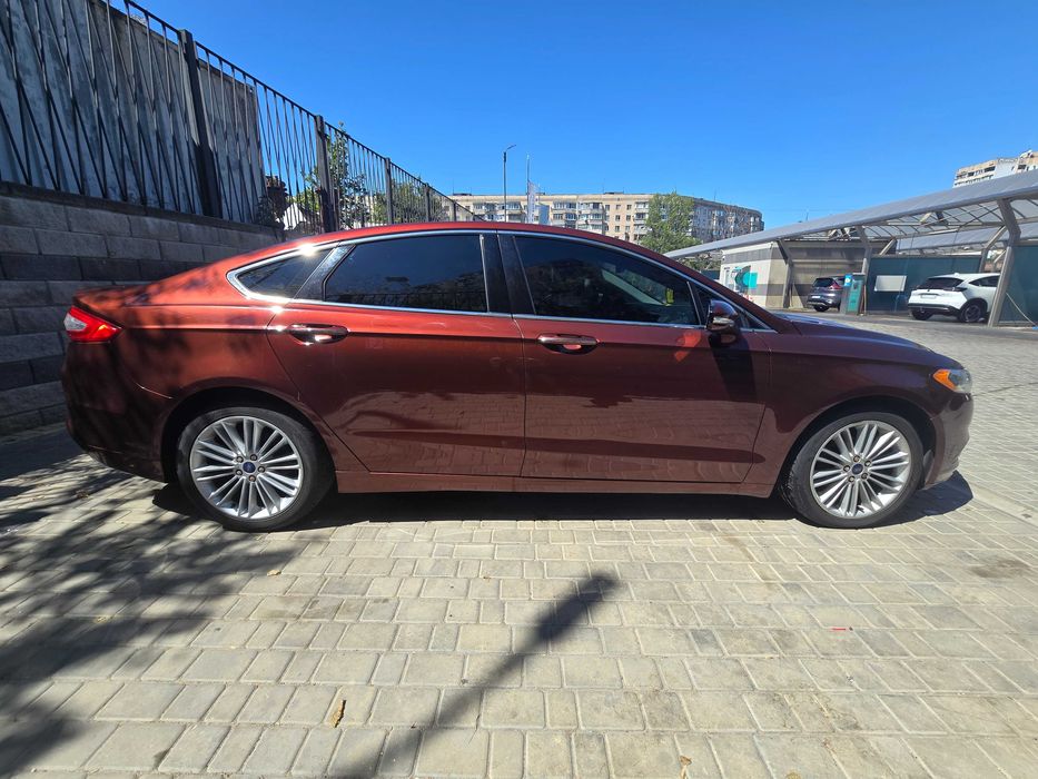 Авто Ford Fusion 2014