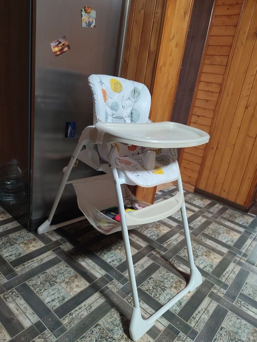 Стільчик для годування