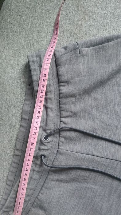 Spodnie dresowe chłopięce S