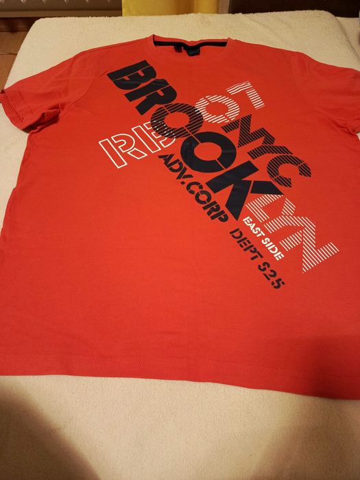 Koszulka kolor czerwony  roz. L