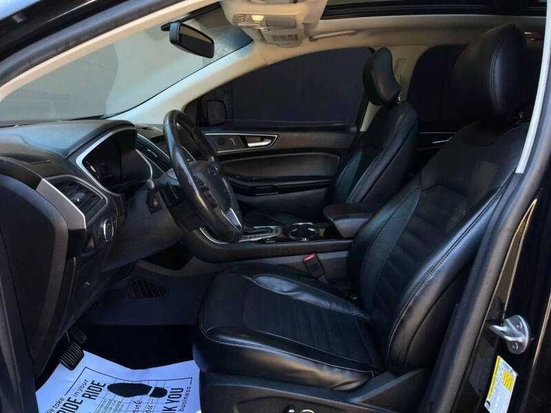 2017 Ford Edge Titanium